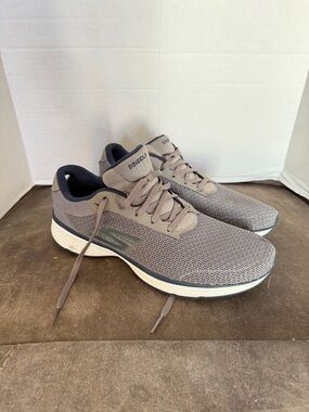 Skechers Men's Go Golf Gray Knit Lace-Up Shoe Men’s size 10